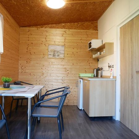 Camping Roznov Рожнов-под-Радгоштєм Екстер'єр фото