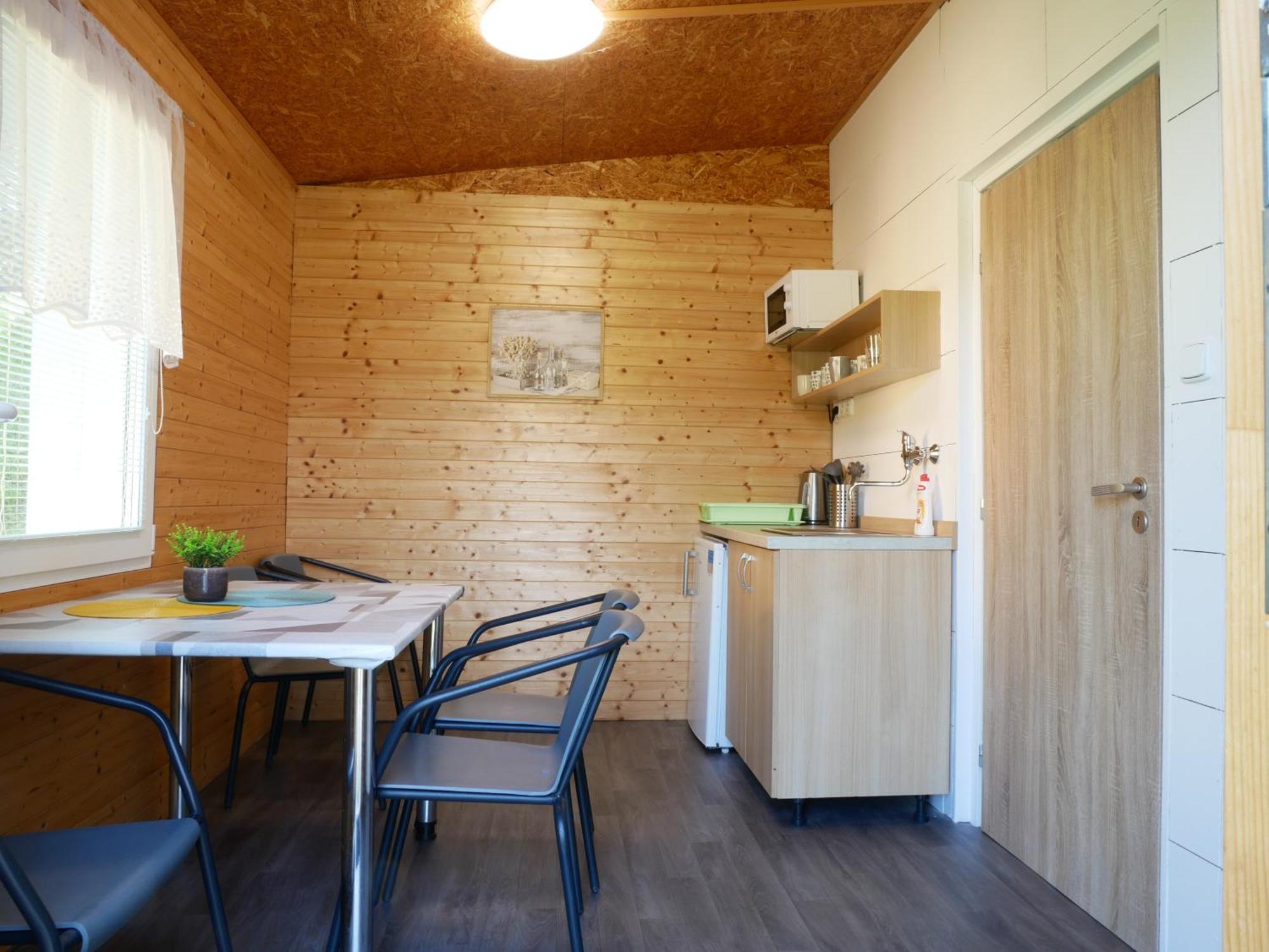 Camping Roznov Рожнов-под-Радгоштєм Екстер'єр фото